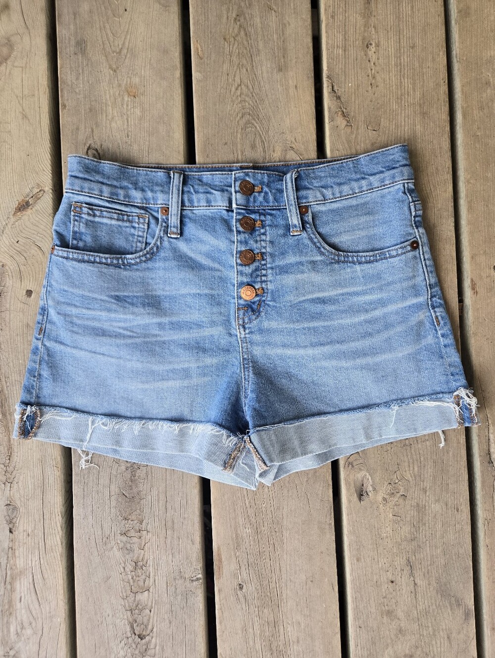 Madewell blue denim cuffed high rise jeans shorts size 26 in great condition